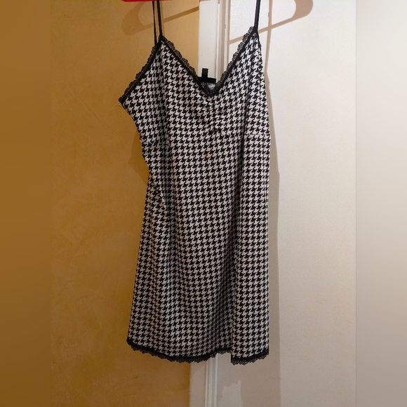 Sourpuss Dresses & Skirts - Sourpuss Black and White Houss Dress